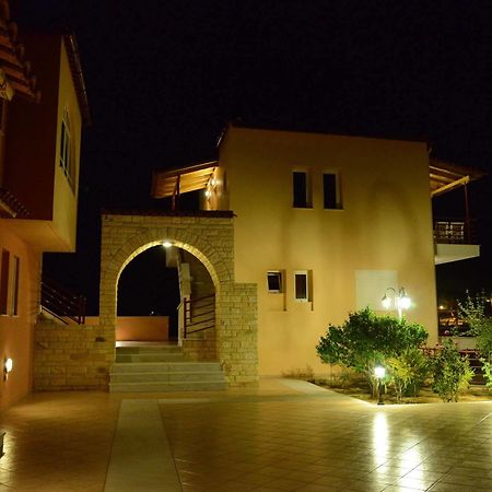 Maria'S Filoxenia Suites Δρέπανο Εξωτερικό φωτογραφία
