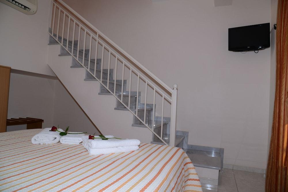 Maria'S Filoxenia Suites Δρέπανο Εξωτερικό φωτογραφία