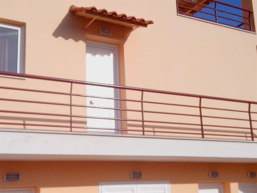 Maria'S Filoxenia Suites Δρέπανο Εξωτερικό φωτογραφία