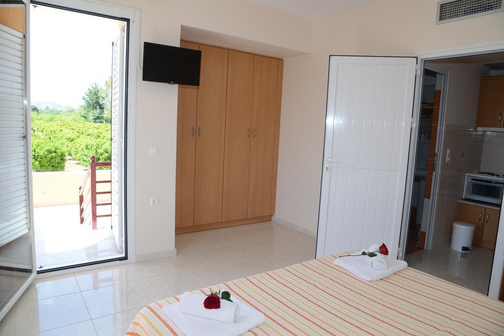 Maria'S Filoxenia Suites Δρέπανο Εξωτερικό φωτογραφία